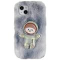 3D Plush Furry Vinter iPhone 14 Plus TPU Cover - Grå Spaceman