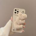 iPhone 15 Pro Cover med fluffy hjertearmbånd - Beige