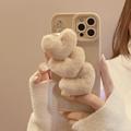 iPhone 15 Pro Cover med fluffy hjertearmbånd - Beige